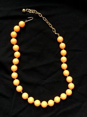 🍊Orange Beaded Necklace🍊